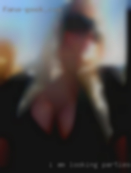 I am looking for a fun loving parties in Columbia, MO person.